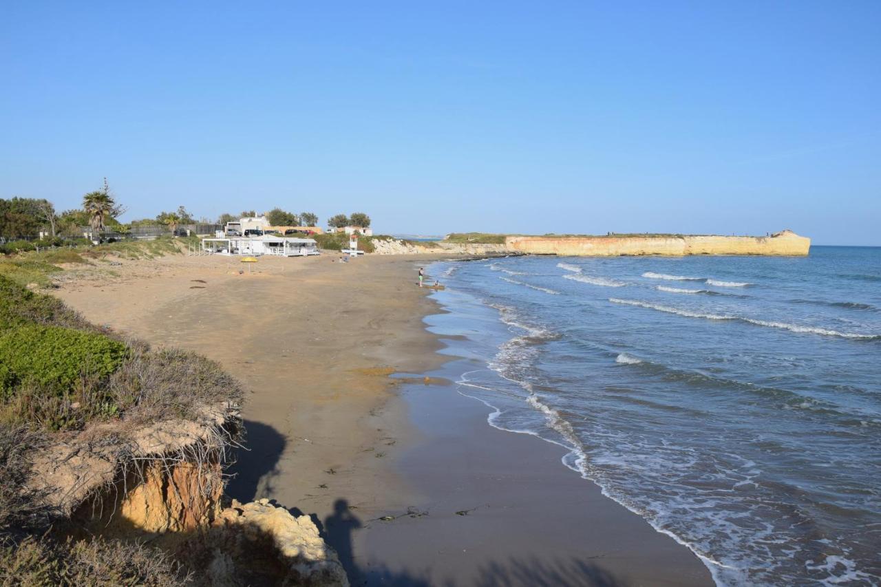 Villa Il Sole Ispica Exteriör bild