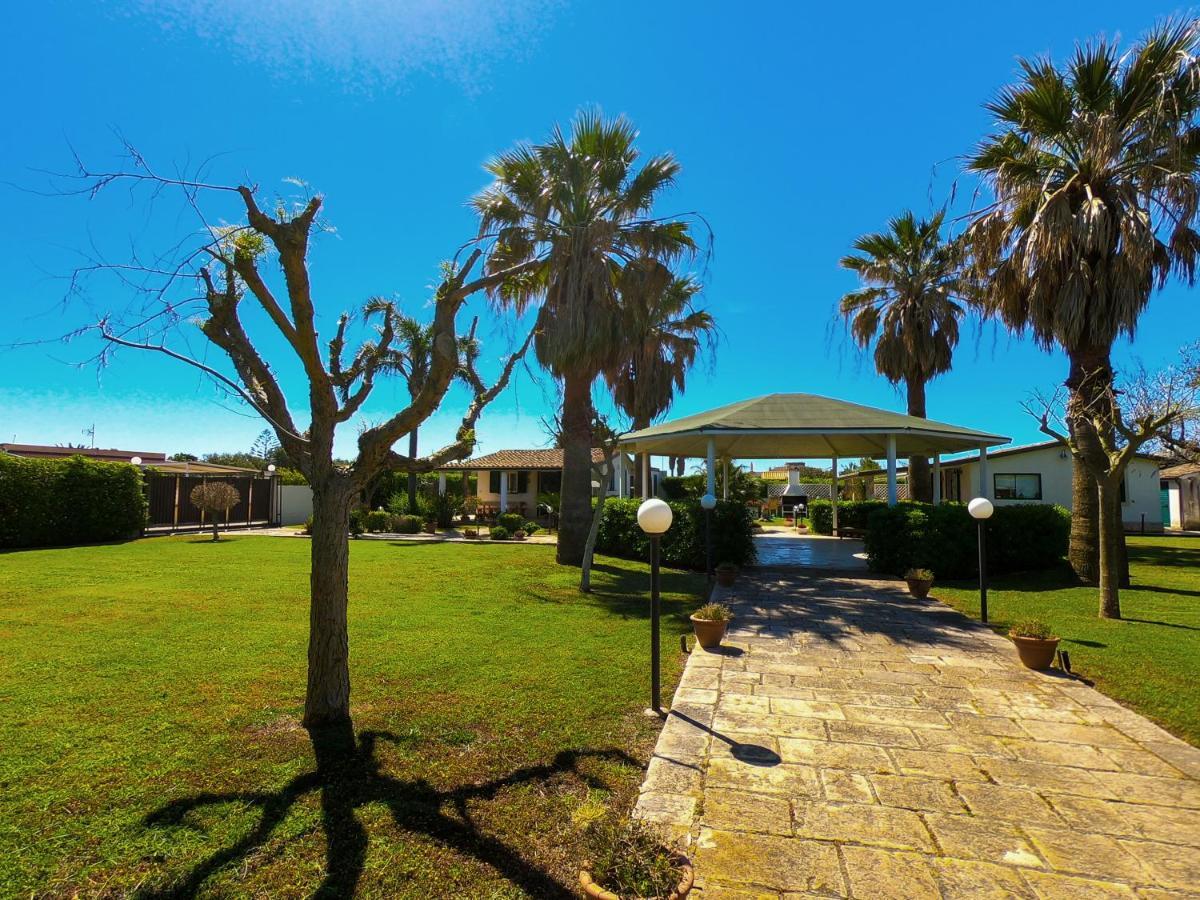 Villa Il Sole Ispica Exteriör bild